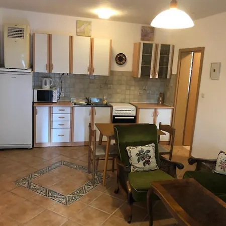 Korda Apartment